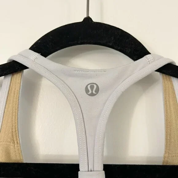 Lululemon 2 in 1 Cool Racerback Tank Silver White Size 4 - Picture 3 of 4